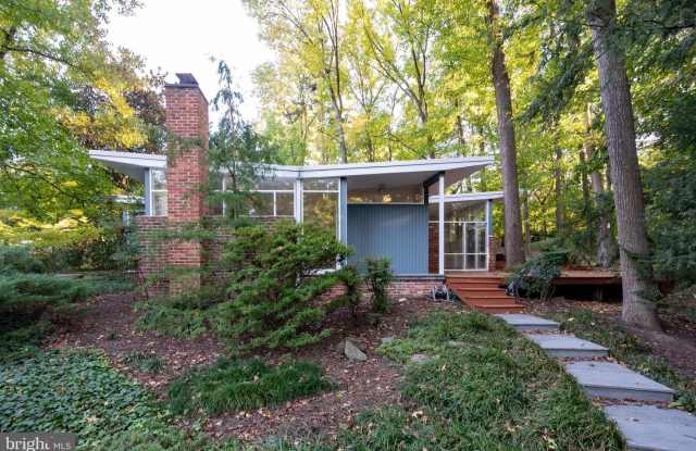 2227 GLASGOW RD - 2227 Glasgow Road, Fort Hunt, VA 22307