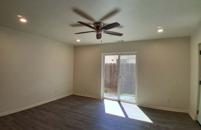 LakePark3016 Gallery 4