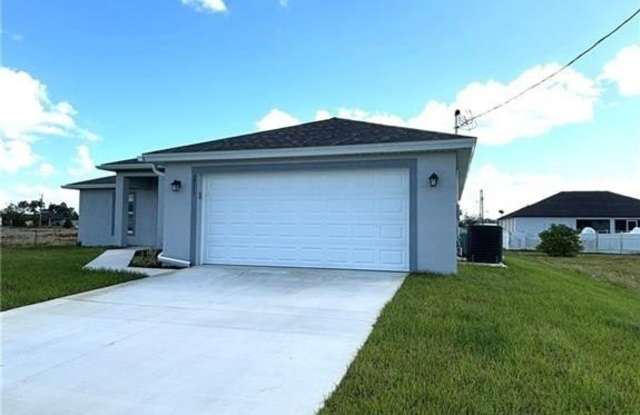 2811 20 Street SW photos photos