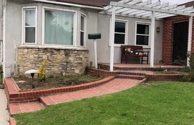 1067 N Holliston Avenue - 1067 North Holliston Avenue, Pasadena, CA 91104