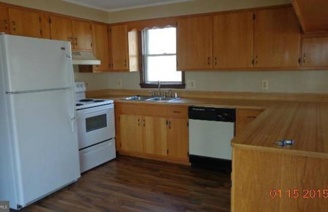 4835 BRIERWOOD ROAD Gallery 4