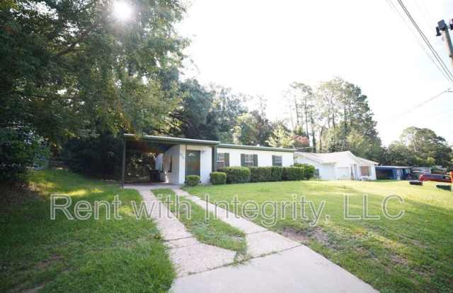 1015 Joe Louis St photos photos