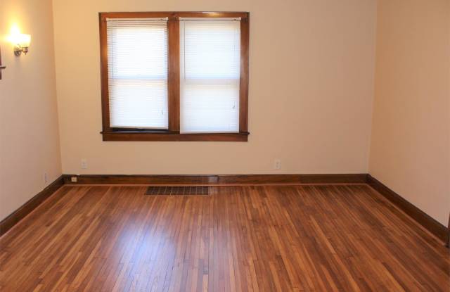 830 Siebert St Gallery 2