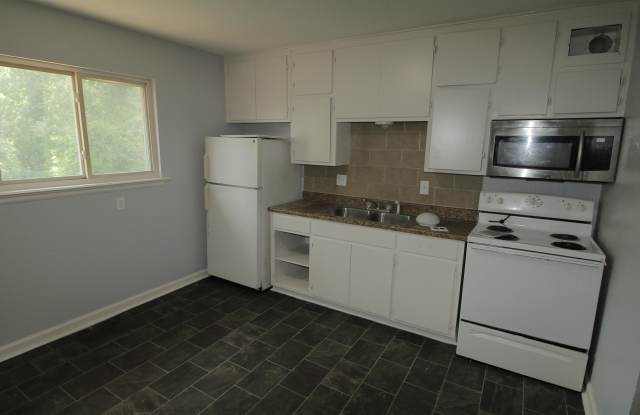 1432 North 55th Drive - B Gallery 3