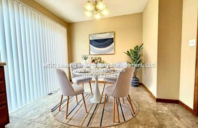 539 North Foxridge Drive Gallery 4