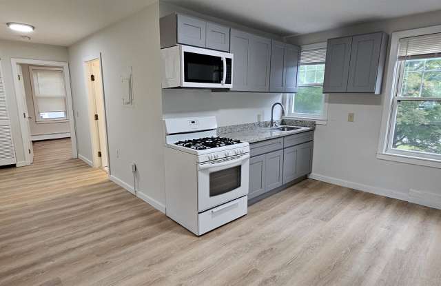 11 - 17 Sanborn Street - 17 photos photos