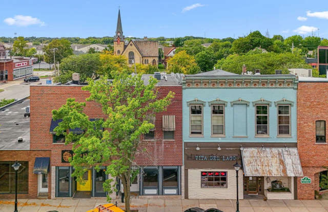 525 Franklin Street unit: 3 photos photos