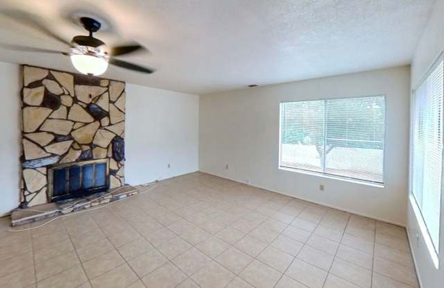 PRICE REDUCTION!! 4 Bedroom 2.5 Bathroom Home Located by La Sierra University! - 5095 Sierra Vista Avenue, Riverside, CA 92505