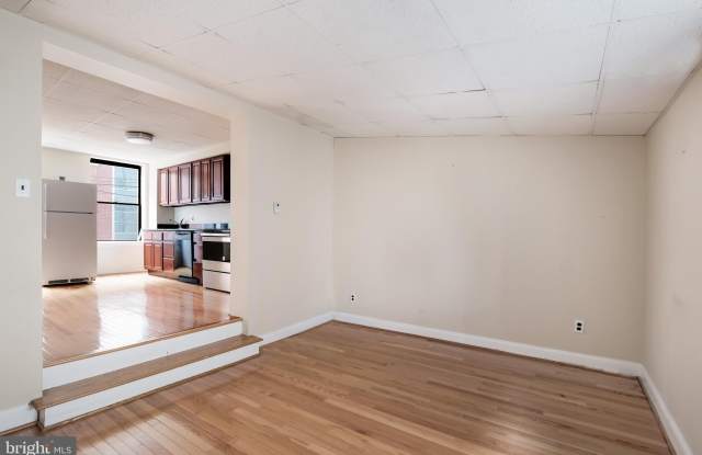 937 CHRISTIAN Street Gallery 3