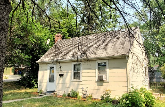 317 Arlington Ave W - 317 Arlington Avenue West, St. Paul, MN 55117