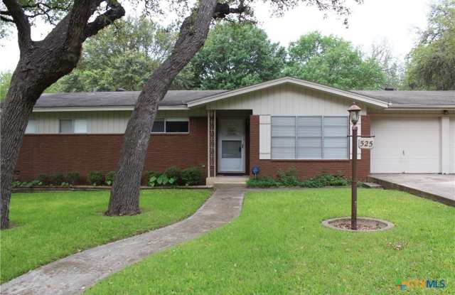 525 Beverly Lane - 525 Beverly Lane, New Braunfels, TX 78130