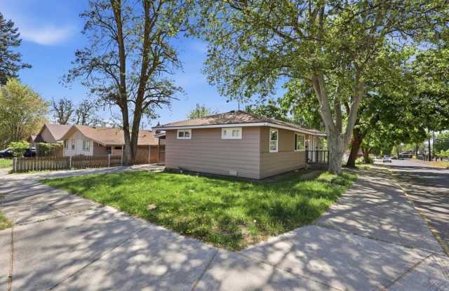 3218 North Maple Street - 3218 North Maple Street, Spokane, WA 99205