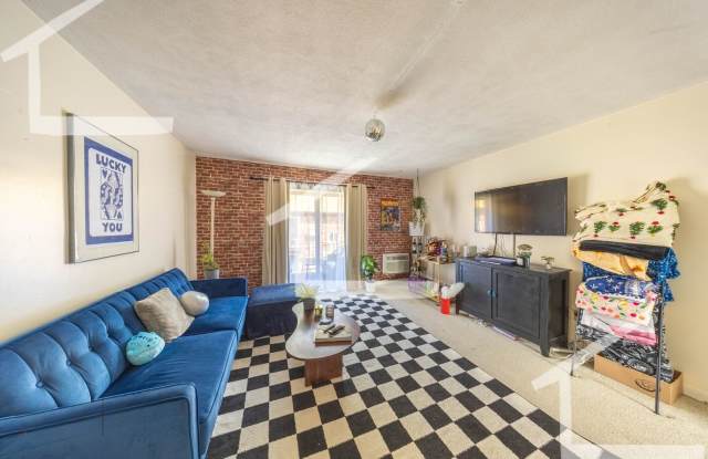 AWESOME 2 BED IN CHESTNUT HILL!!!!! photos photos AWESOME 2 BED IN CHESTNUT HILL!!!!! photos photos