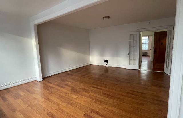 1366 Clay Avenue Gallery 4