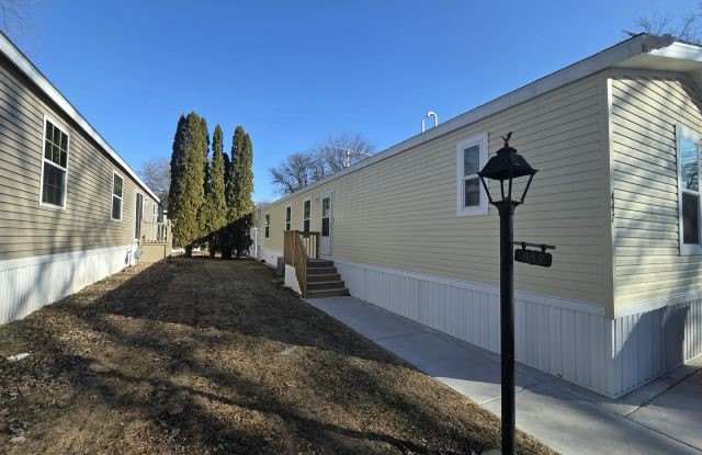 447 Warbler Lane photos photos