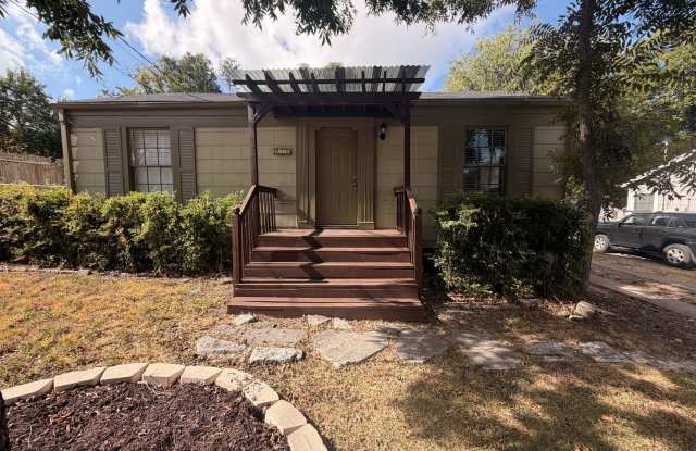 North Campus / Hancock – 3BR House Just 2 Blocks from UT photos photos North Campus / Hancock – 3BR House Just 2 Blocks from UT photos photos