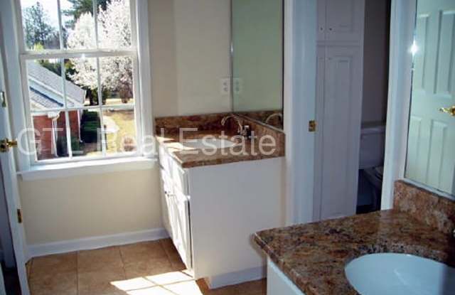 145 Willow Lake Lane Gallery 2