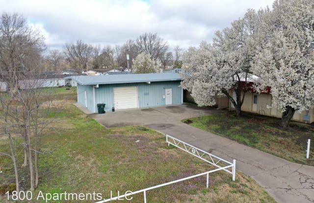 1413 N Muskogee - 1413 North Muskogee Place, Claremore, OK 74017