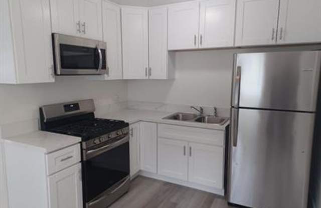 1526 Chalmers Street - 1 photos photos