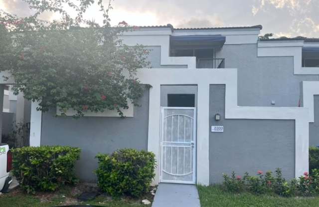 2333 SW 82nd Way - 2333 Southwest 82nd Way, North Lauderdale, FL 33068