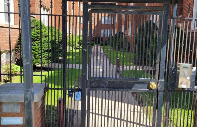 2342 W Touhy Avenue photos photos