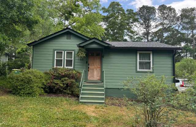 Awesome Home Near Downtown Athens! photos photos