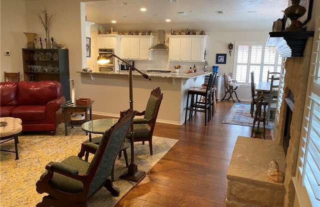 1318 Wilshire Court Gallery 4
