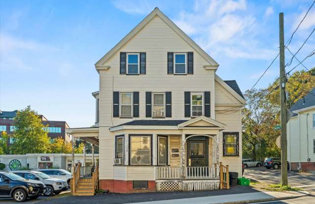 138 Bartlett Street Unit D, Portsmouth, NH photos photos