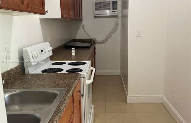 1180 NE 160th Ter photos photos