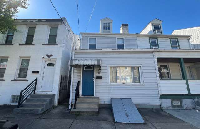 4BD/2BTH House in the HEART of Southside Flats! Laundry  Central AC - HACP Accepted - 66 South 17th Street, Pittsburgh, PA 15203
