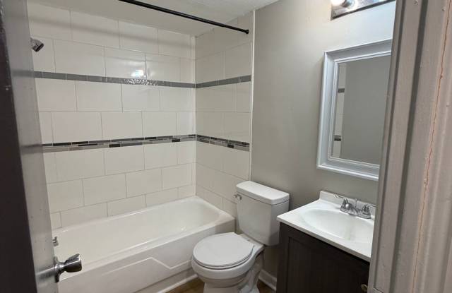 Experience Luxury Living at Bellagio Living I: Modern Apartments in Lawrence, Indiana photos photos