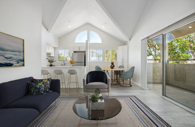 Newport Palms Apartments Gallery 4