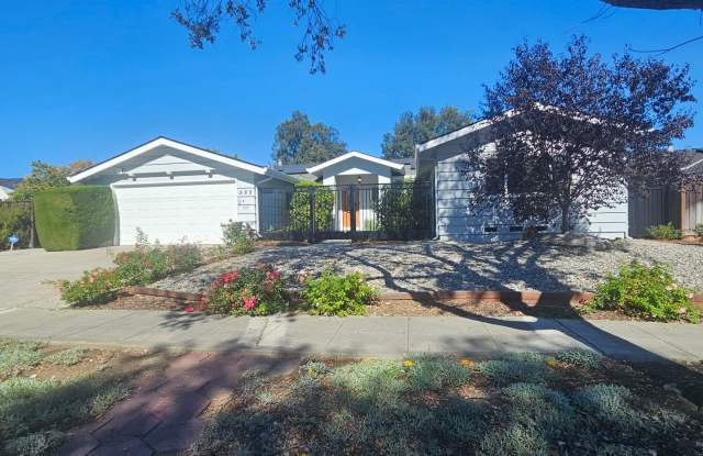 Beautiful Sunnyvale Home 3 Bed 3 Bath Gallery 1