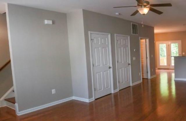 153 Longwood Dr Gallery 2