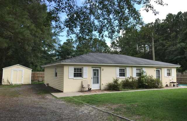Duplex In The Heart Of Summerville! photos photos