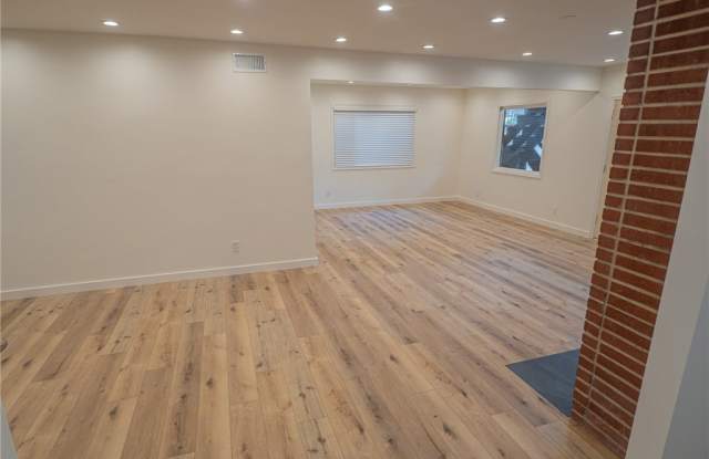 27 Buccaneer Street Gallery 3