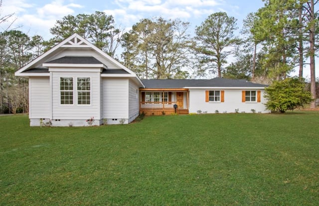 801 Montezuma Avenue - 801 Montezuma Avenue, Dothan, AL 36303