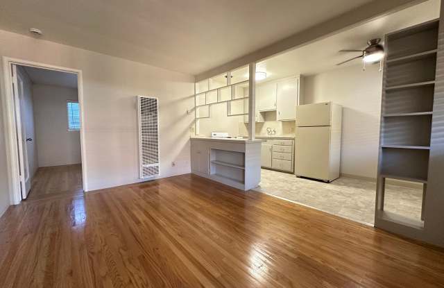 Fort Sutter Manor, Classic Midtown Living! photos photos