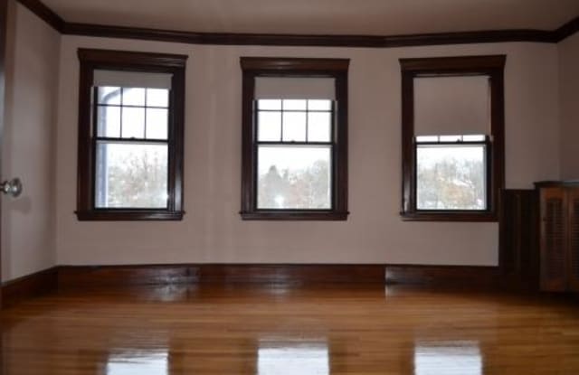 96 Charles River Gallery 3