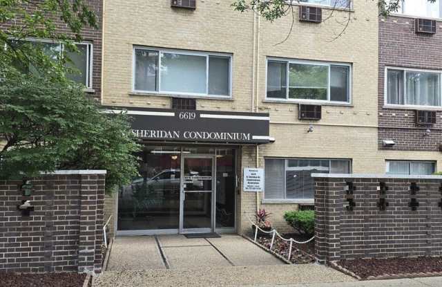 6619 N Sheridan Road Gallery 1