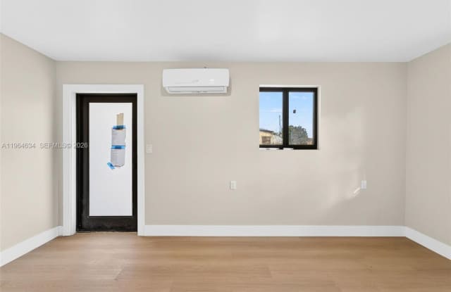 555 Northwest 94th Street Gallery 3