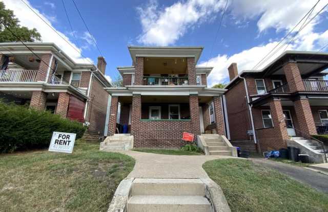 5925 Nicholson St Unit 1 Gallery 2