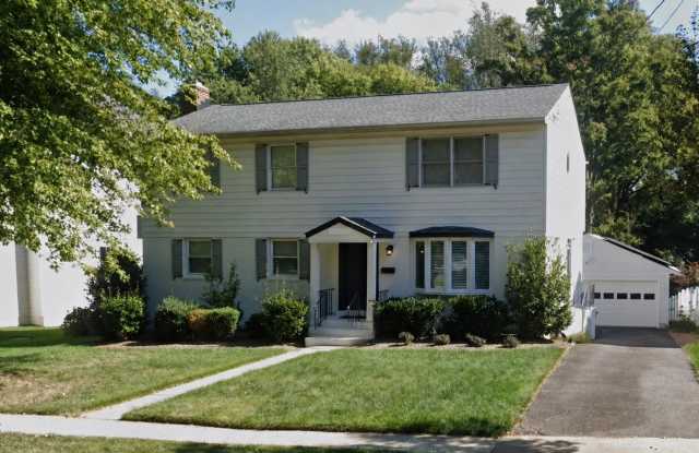402 WALKER Street SW photos photos 402 WALKER Street SW photos photos
