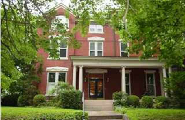 Beautiful 2 bedroom 3 bath condo in the Cherokee Triangle/ Highlands area- ready mid May photos photos