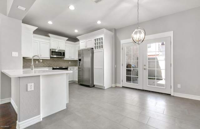 26313 N BABBLING BROOK Drive Gallery 2