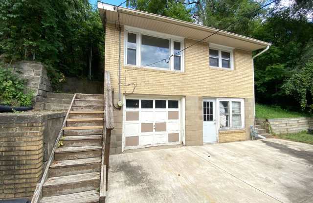 1 Bed, 1 Bath Home for Rent in East Peoria! photos photos