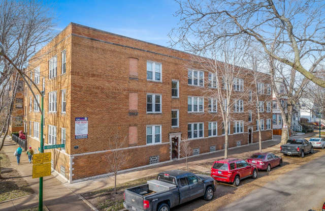 1634-36 W. Grace / 3804-10 N. Marshfield photos photos
