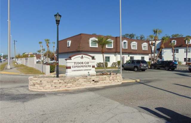 9005 TUDOR DRIVE - 9005 Tudor Drive, Town 'n' Country, FL 33615 9005 TUDOR DRIVE - 9005 Tudor Drive, Town 'n' Country, FL 33615