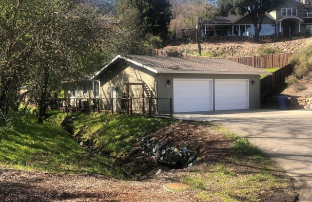 440 Marian Ln - 440 Marian Lane, Danville, CA 94526