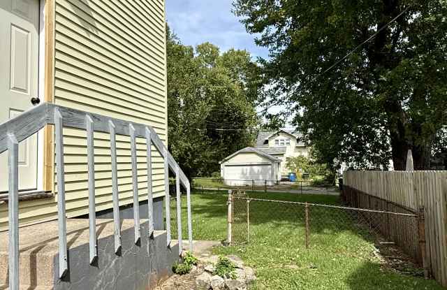 113 Fernwood Ave Gallery 4